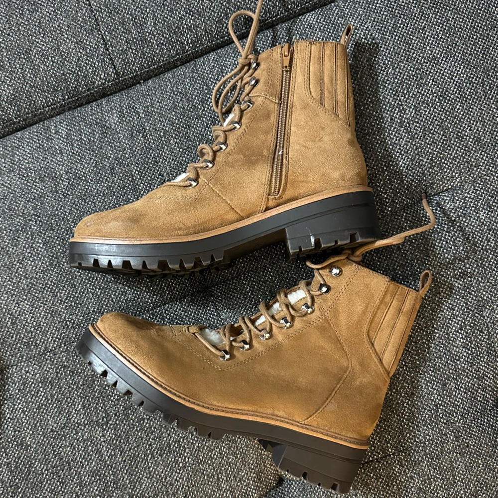 INDIGO RD. IRIZMA TAN LACE UP & SIDE ZIPPER COMBAT LUG SOLES ANKLE BOOTS 10 - Picture 3 of 4